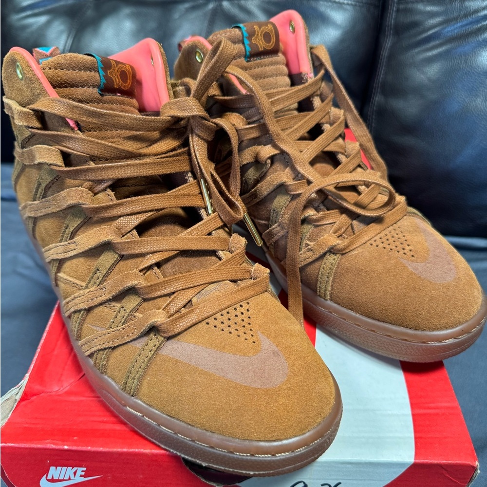Nike KD 7 NSW in Hazelnut/Bright Mango
